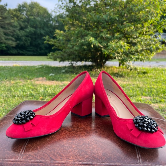 Talbots Red Heels with Black beads Size 8 - Picture 2 of 9